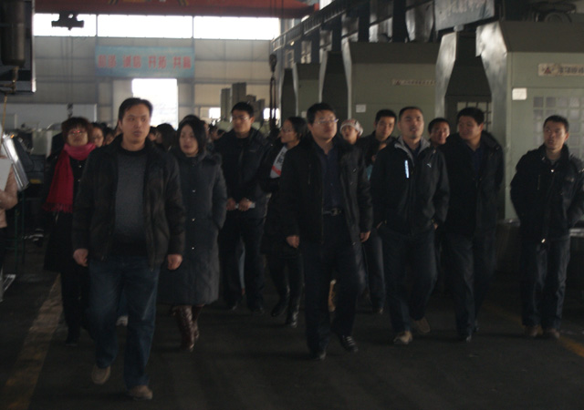 我公司喜迎大王職業(yè)學(xué)院百名教師實(shí)地參觀學(xué)習(xí)