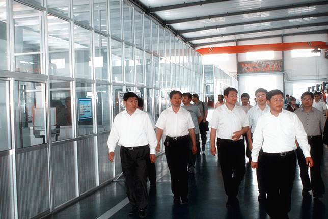 萊蕪市鋼城區副區長張富林一行到公司參觀考察