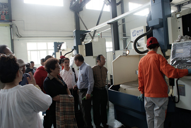 第四屆廣饒輪胎展喜迎臺商到公司參觀考察