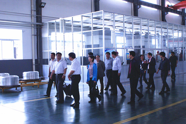 山東萬通模具有限公司喜迎百人參觀