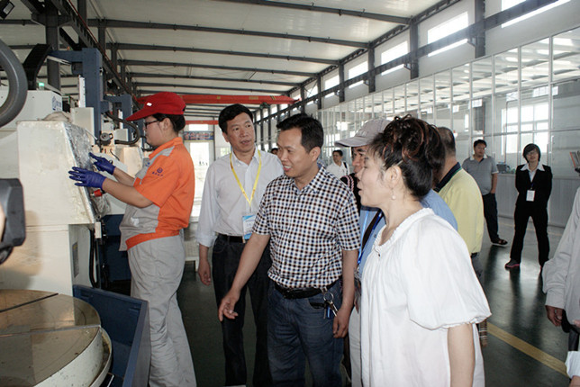 第四屆廣饒輪胎展喜迎臺商到公司參觀考察